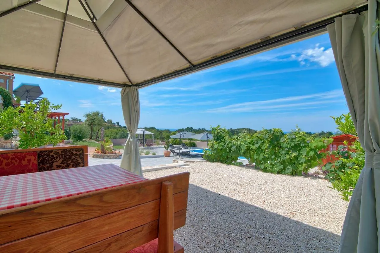 Meerblick Ferienhaus Julian Nahe Rovinj Vakantiehuis